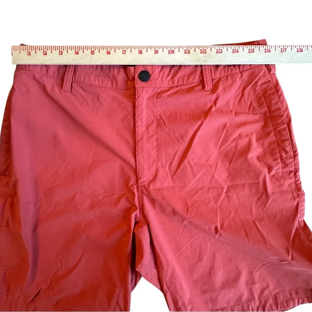 The North Face Shorts Men's Size‎ 32 Red Nylon Spandex Performance Shorts